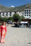 013_Tibet_www.AurasomaaFengshui (13)-W1400.jpg